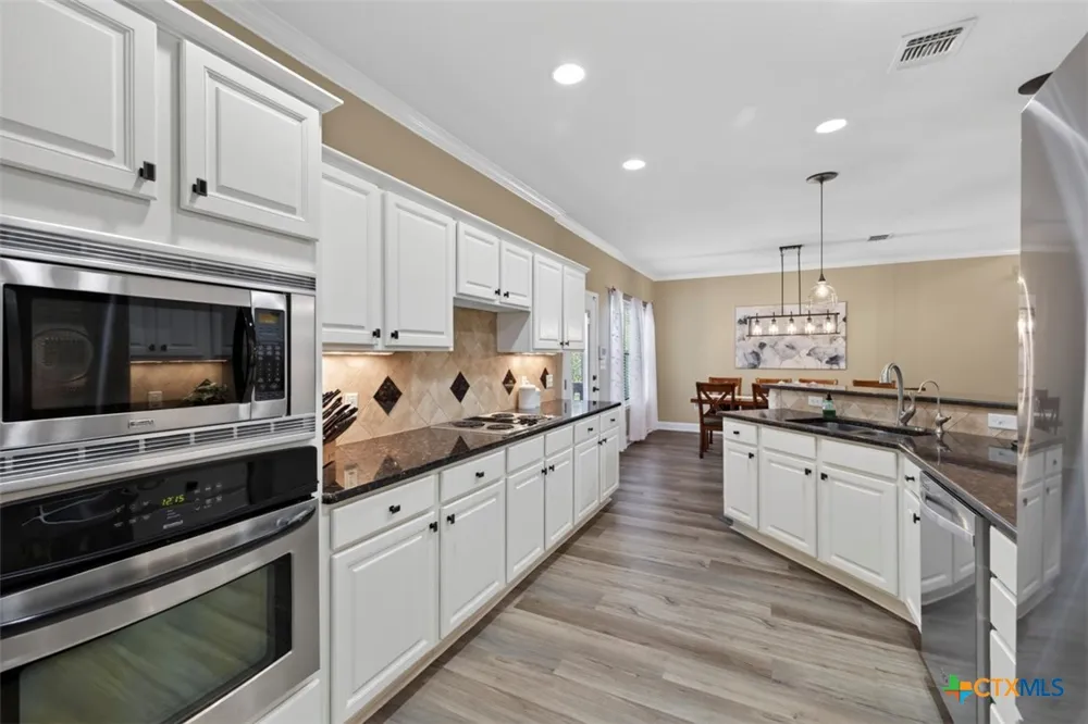 138 Canyon Creek Canyon Lake, TX 78133