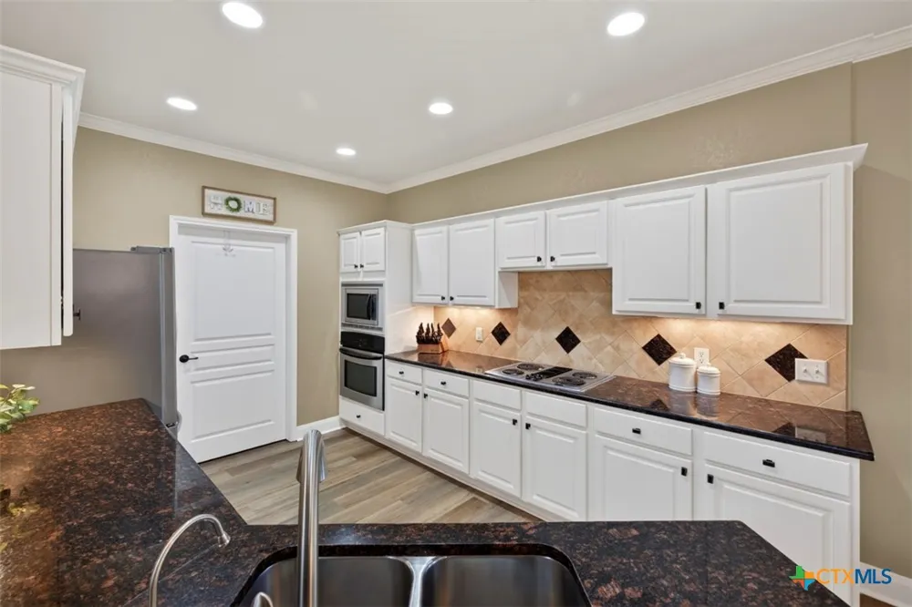 138 Canyon Creek Canyon Lake, TX 78133