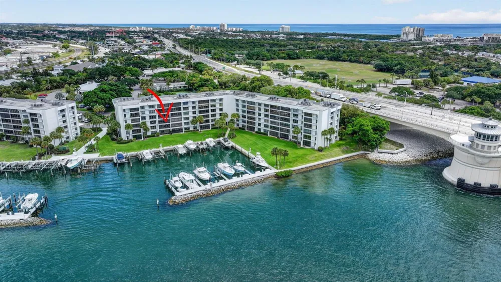1748 Jupiter Cove Drive #319 Jupiter, FL 33469