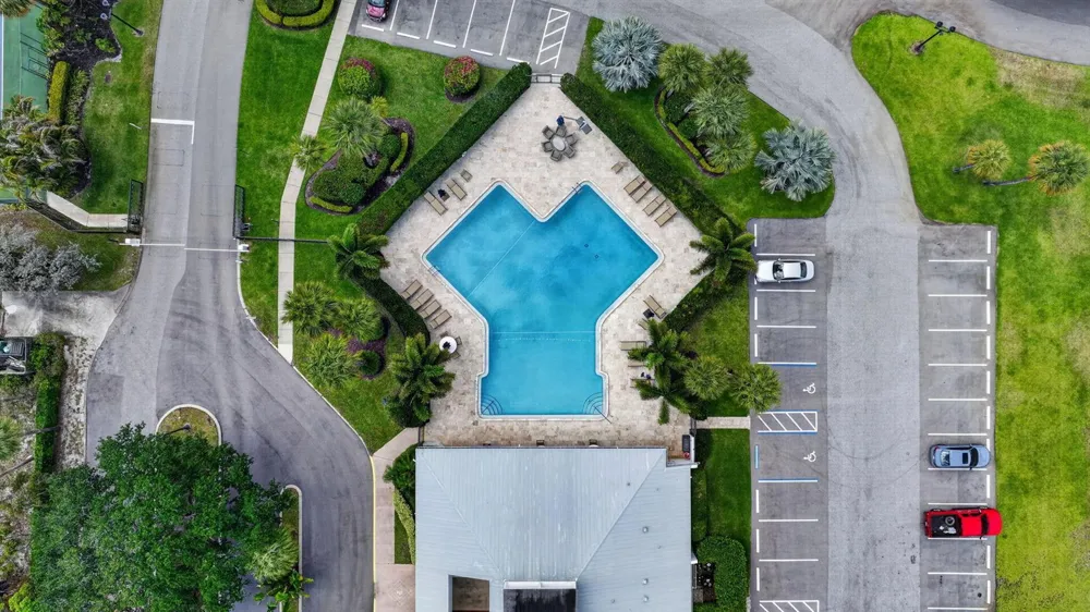 1748 Jupiter Cove Drive #319 Jupiter, FL 33469