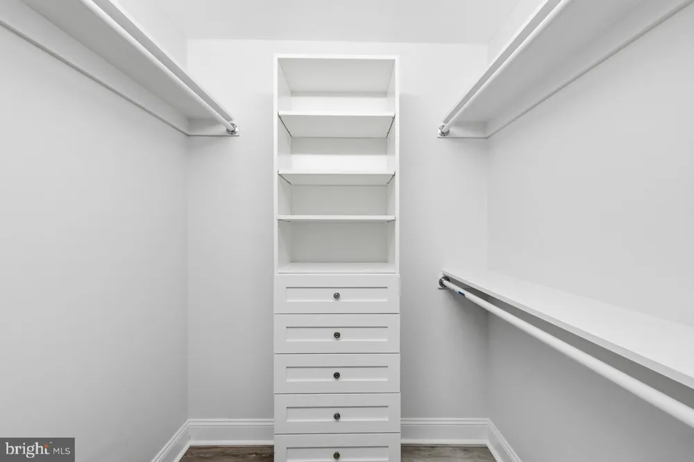5901 MOUNT EAGLE DRIVE #111 Alexandria, VA 22303