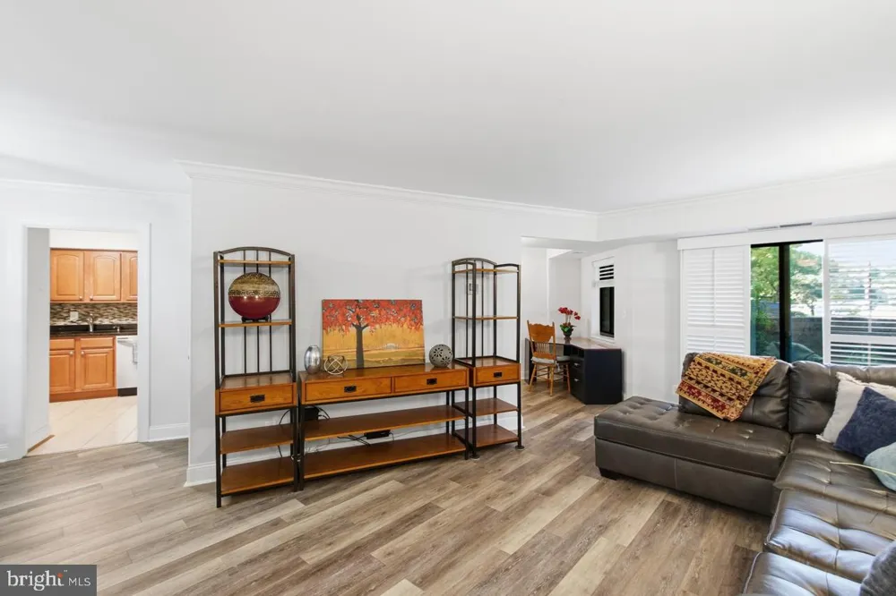 5901 MOUNT EAGLE DRIVE #111 Alexandria, VA 22303