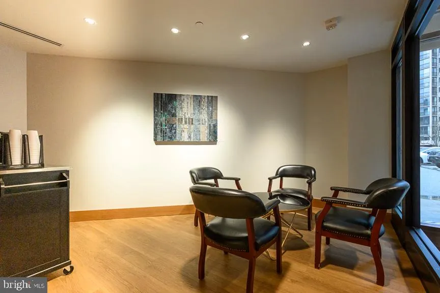 5901 MOUNT EAGLE DRIVE #111 Alexandria, VA 22303