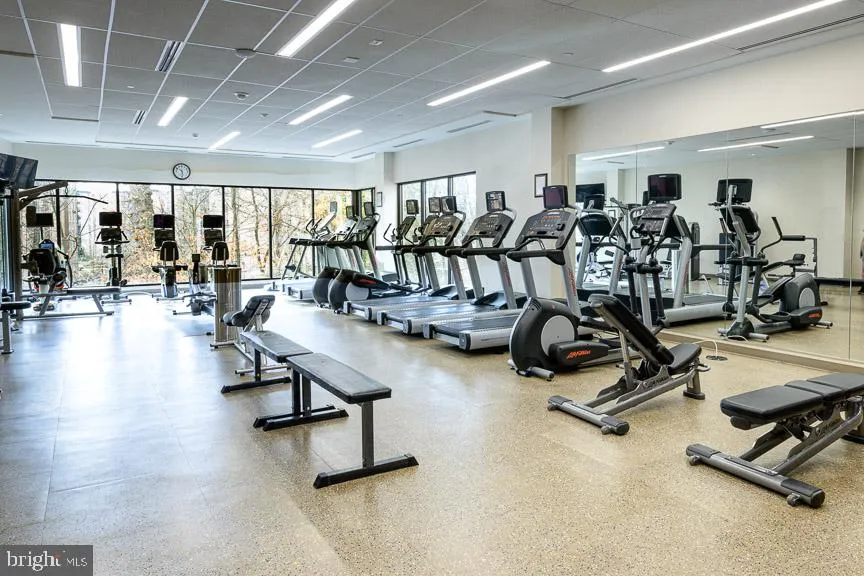 5901 MOUNT EAGLE DRIVE #111 Alexandria, VA 22303
