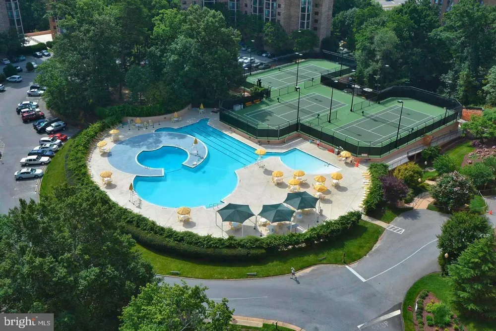 5901 MOUNT EAGLE DRIVE #111 Alexandria, VA 22303
