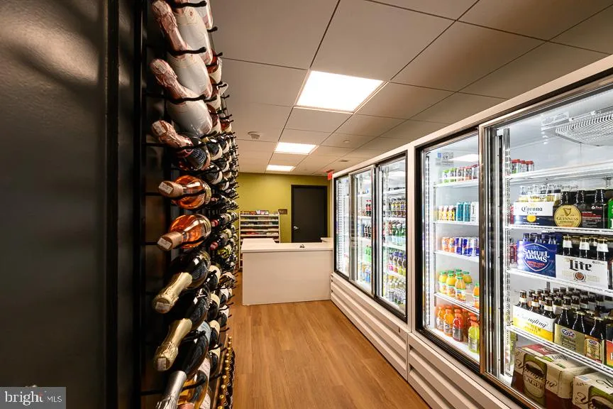 5901 MOUNT EAGLE DRIVE #111 Alexandria, VA 22303