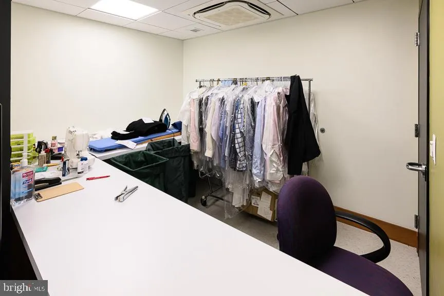 5901 MOUNT EAGLE DRIVE #111 Alexandria, VA 22303