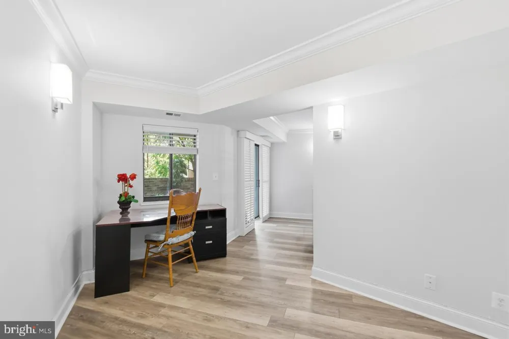 5901 MOUNT EAGLE DRIVE #111 Alexandria, VA 22303