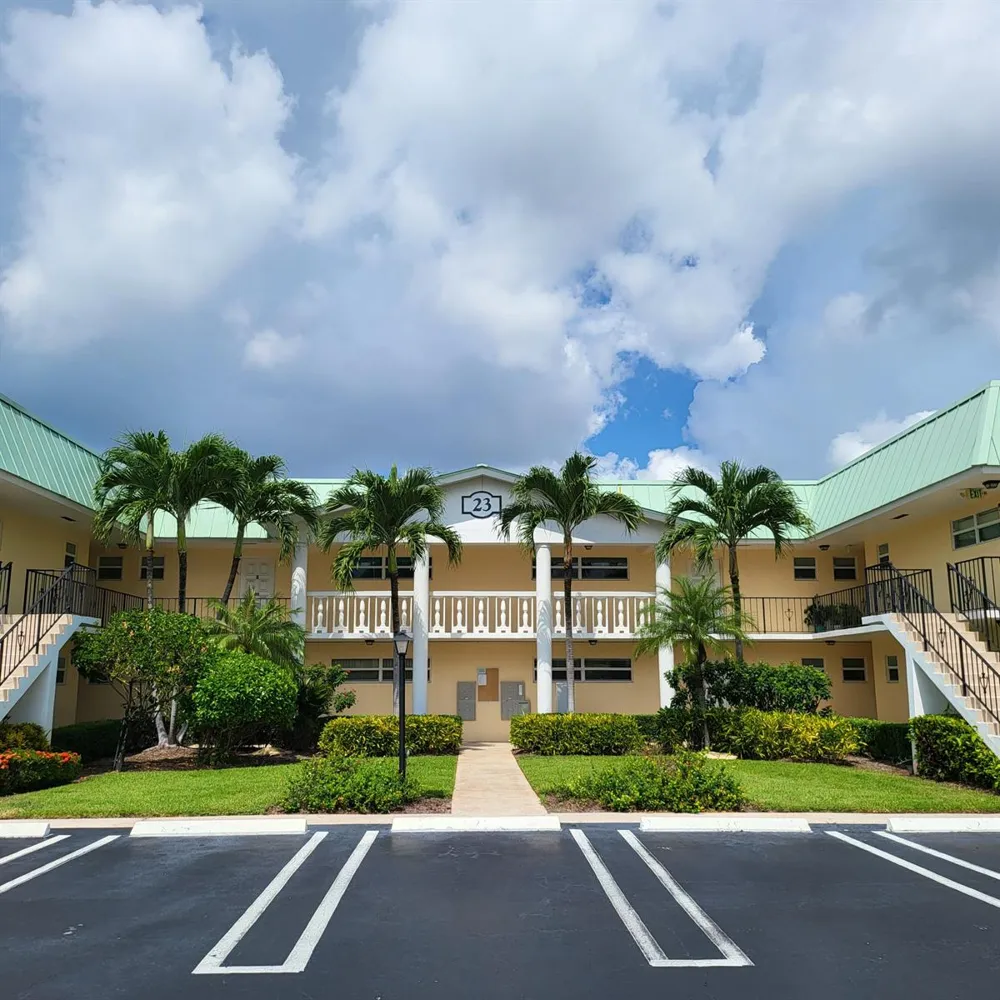 23 Colonial Club Drive #200 Boynton Beach, FL 33435