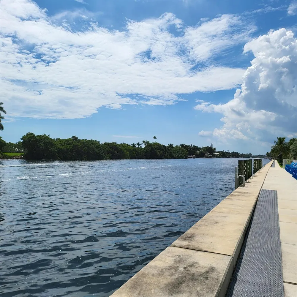 23 Colonial Club Drive #200 Boynton Beach, FL 33435