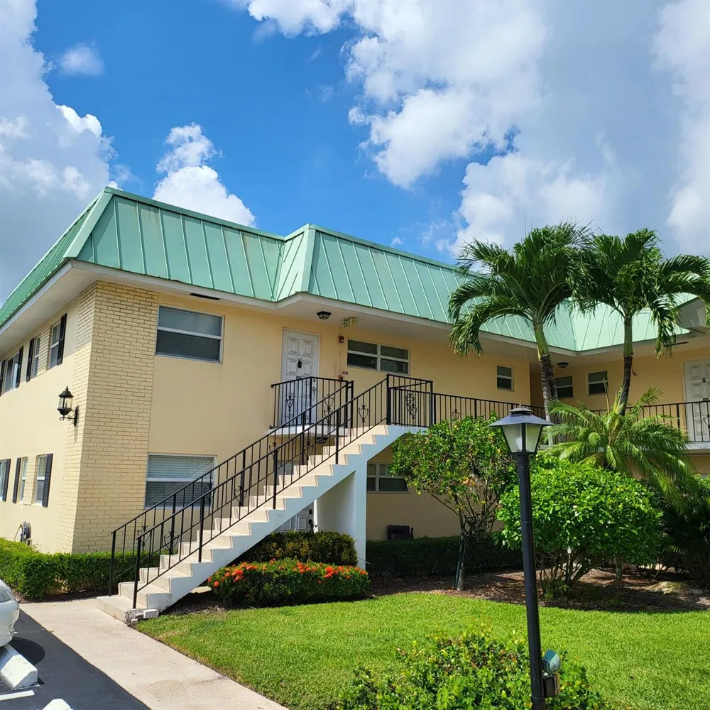 23 Colonial Club Drive #200 Boynton Beach, FL 33435