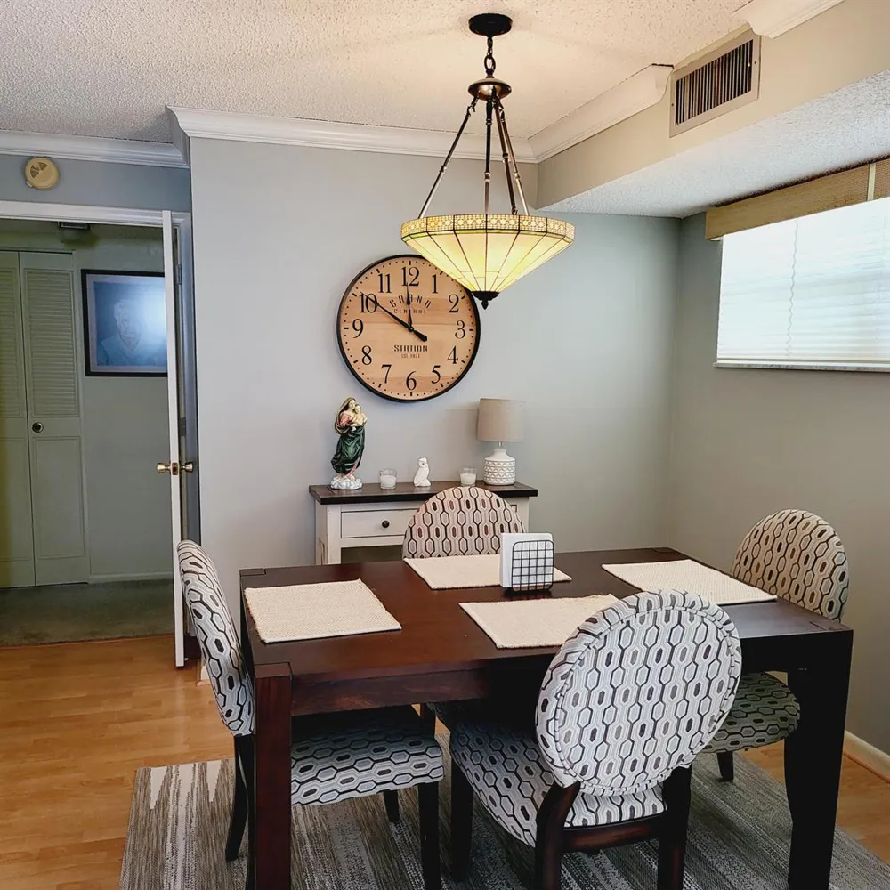 23 Colonial Club Drive #200 Boynton Beach, FL 33435