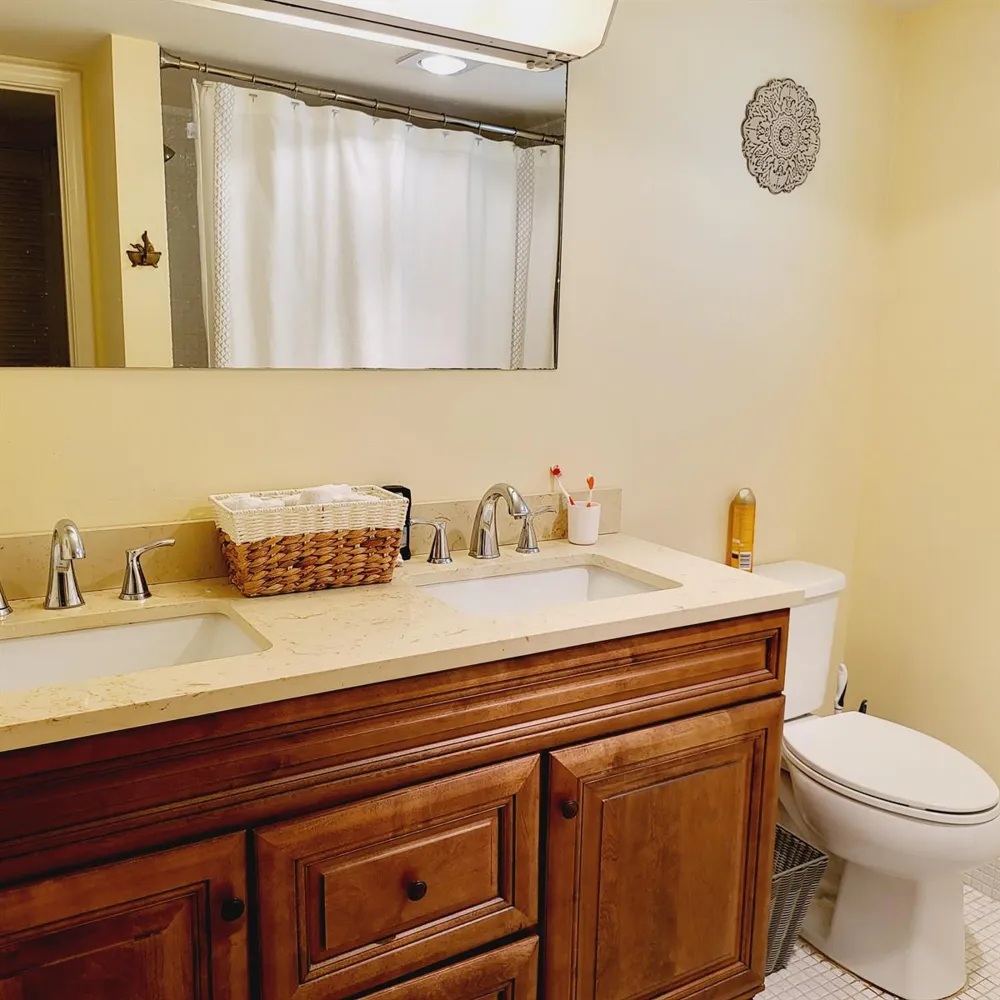 23 Colonial Club Drive #200 Boynton Beach, FL 33435