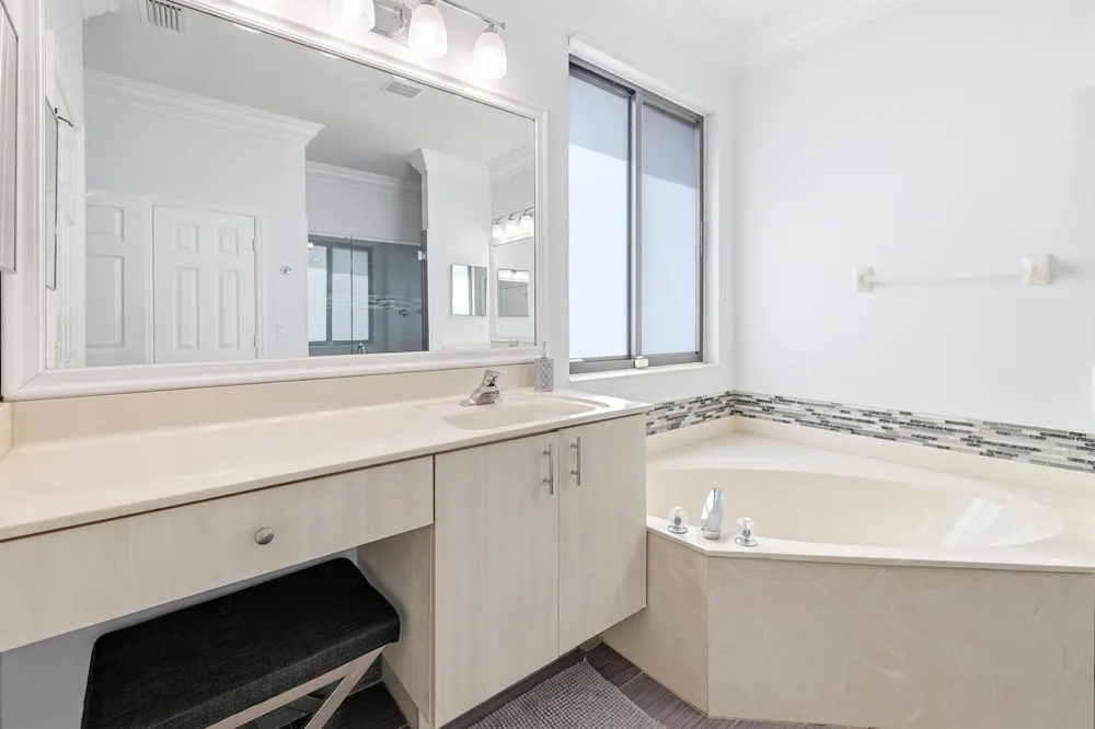 4797 NW 72nd Place Coconut Creek, FL 33073