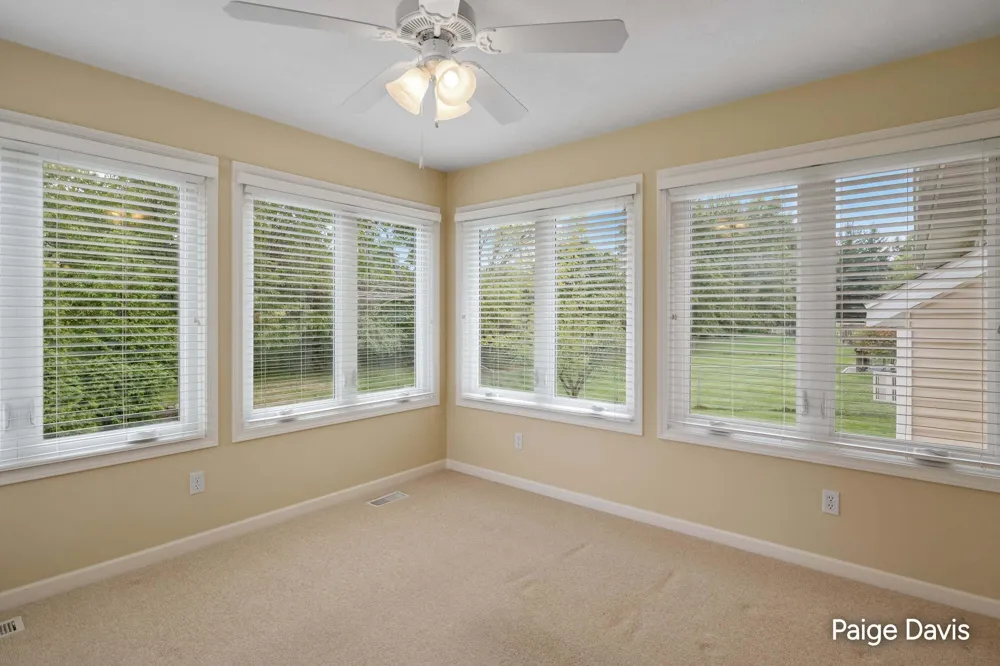 4596 Cider Wood Drive NW Grand Rapids, MI 49534