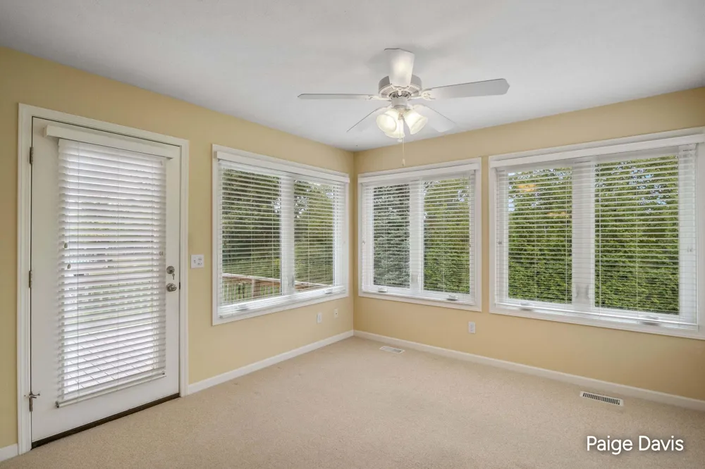 4596 Cider Wood Drive NW Grand Rapids, MI 49534