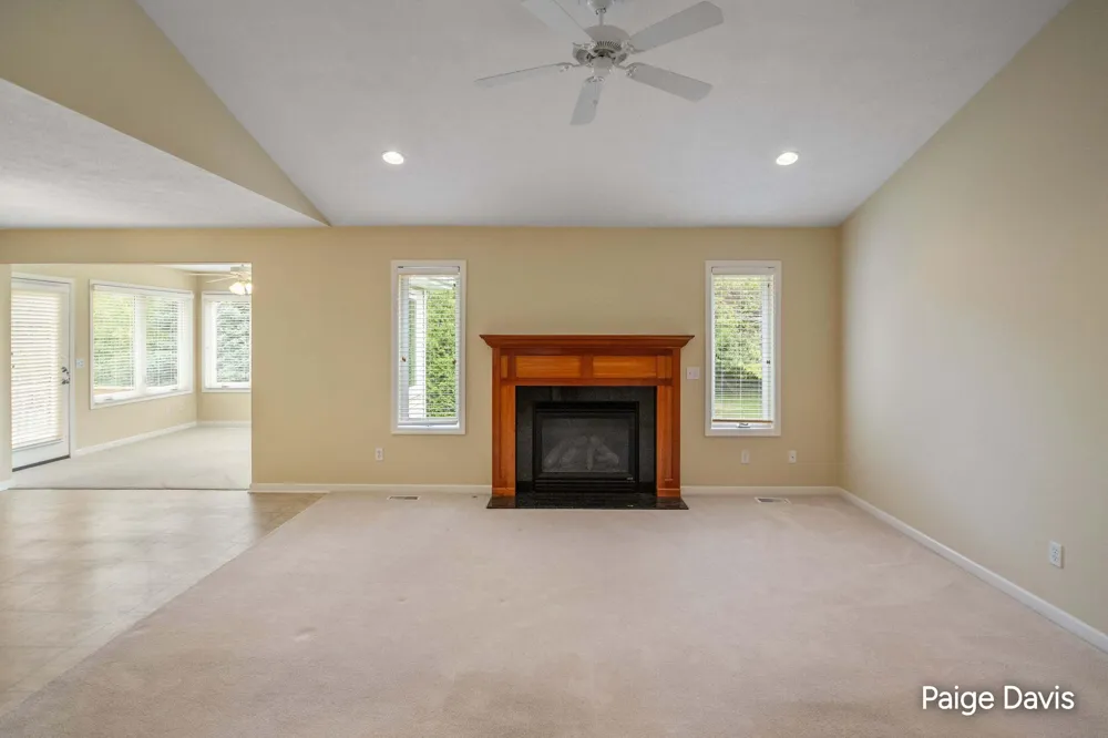 4596 Cider Wood Drive NW Grand Rapids, MI 49534