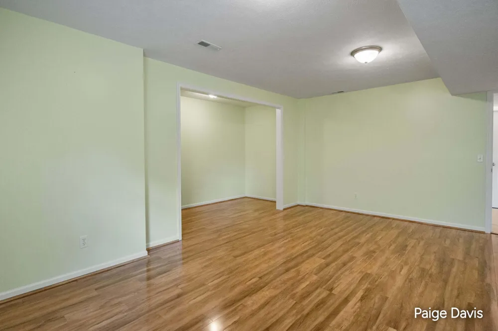 4596 Cider Wood Drive NW Grand Rapids, MI 49534