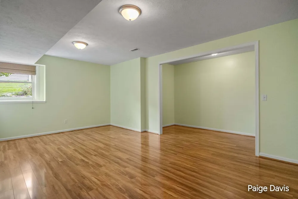 4596 Cider Wood Drive NW Grand Rapids, MI 49534