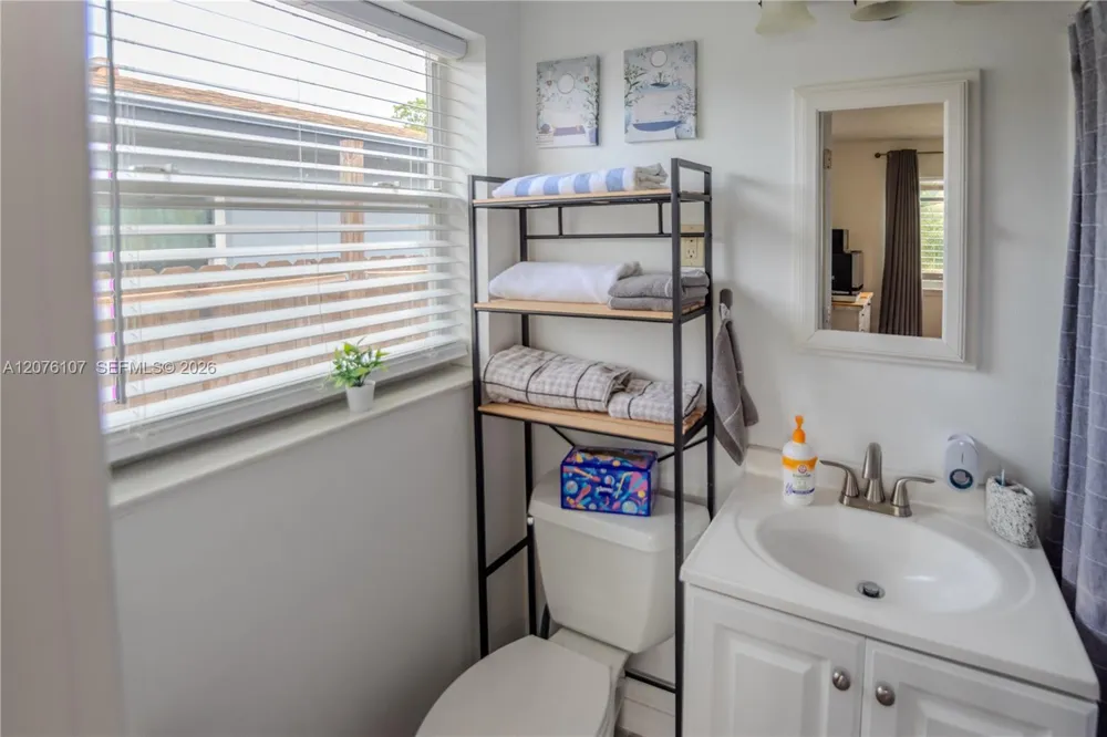 2530 Rodman Hollywood, FL 33020