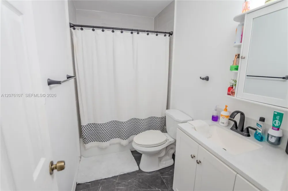 2530 Rodman Hollywood, FL 33020