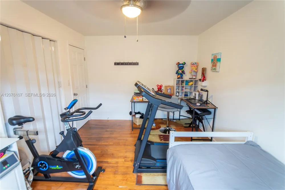 2530 Rodman Hollywood, FL 33020