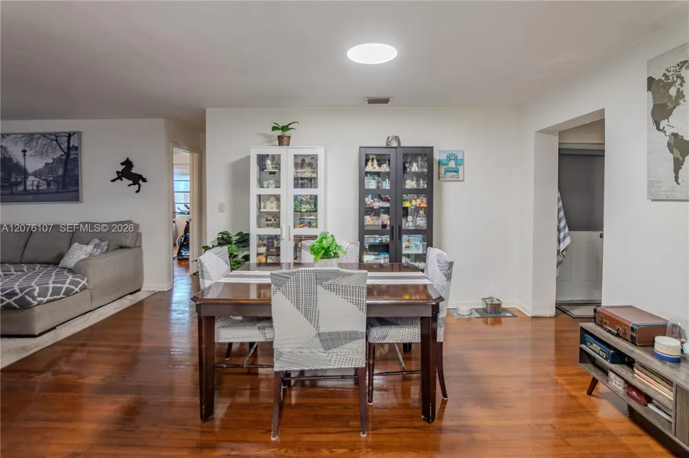2530 Rodman Hollywood, FL 33020