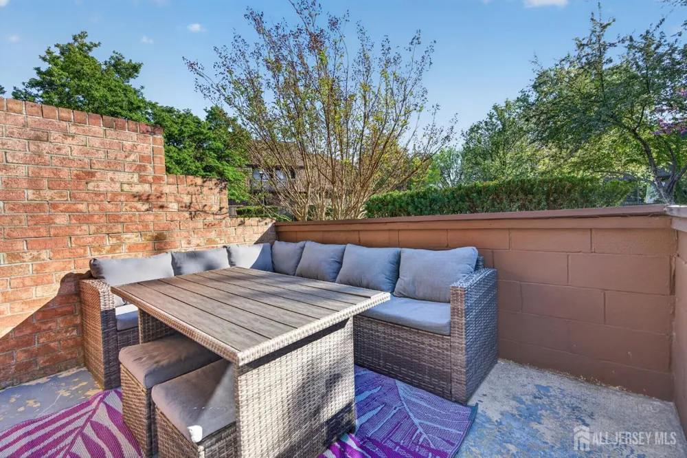 66 Kingsberry Drive Franklin, NJ 08873