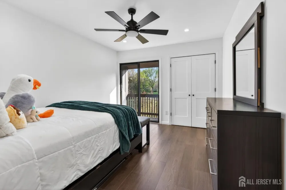 66 Kingsberry Drive Franklin, NJ 08873