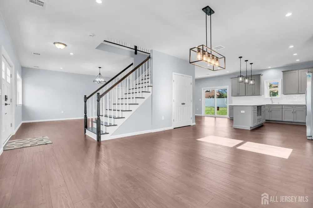 22 Parkerson Road Edison, NJ 08817