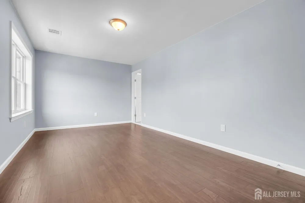 22 Parkerson Road Edison, NJ 08817