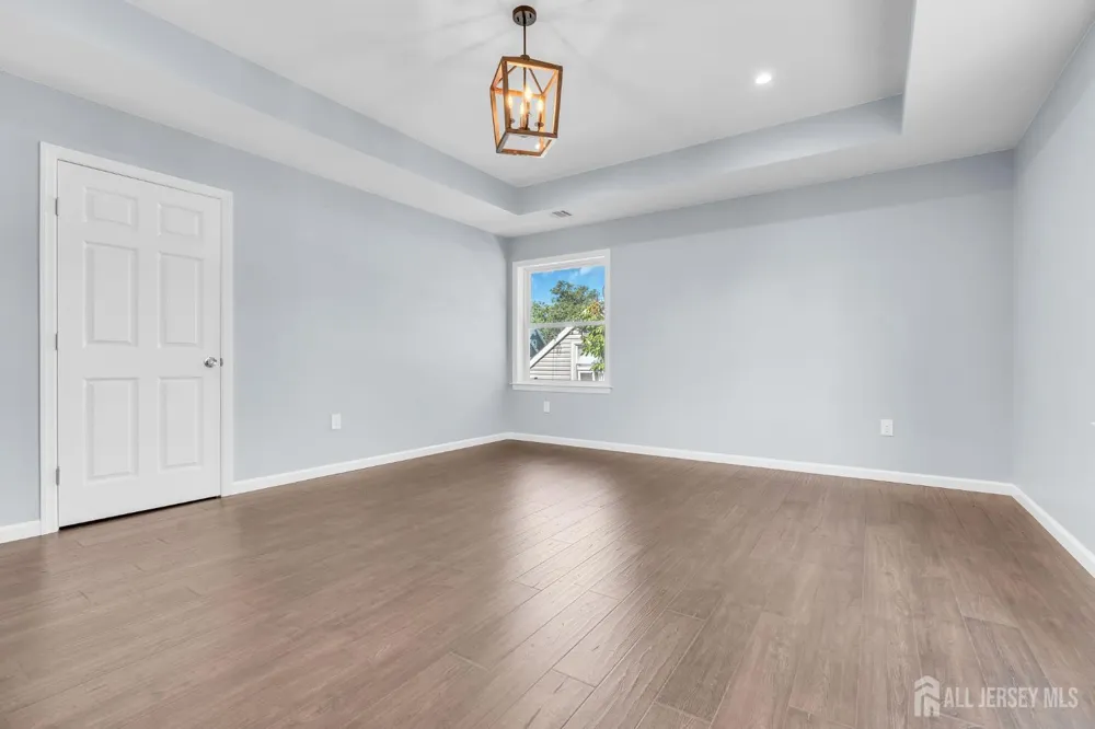 22 Parkerson Road Edison, NJ 08817