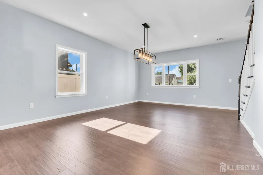 22 Parkerson Road Edison, NJ 08817