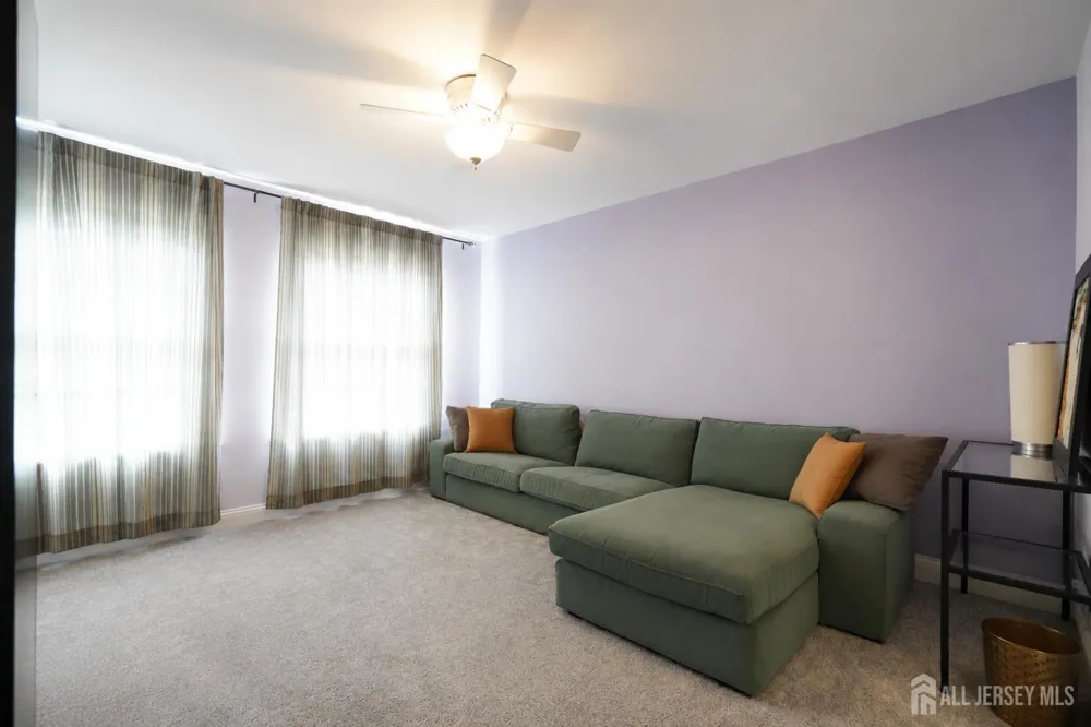 17 spring lake Drive Chester, NJ 07931