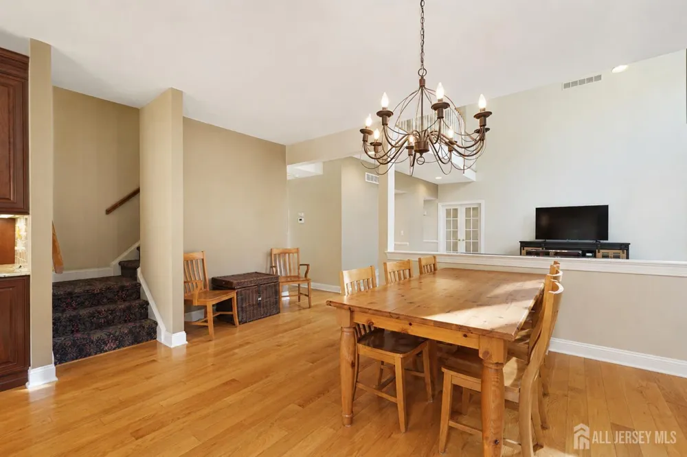 17 spring lake Drive Chester, NJ 07931