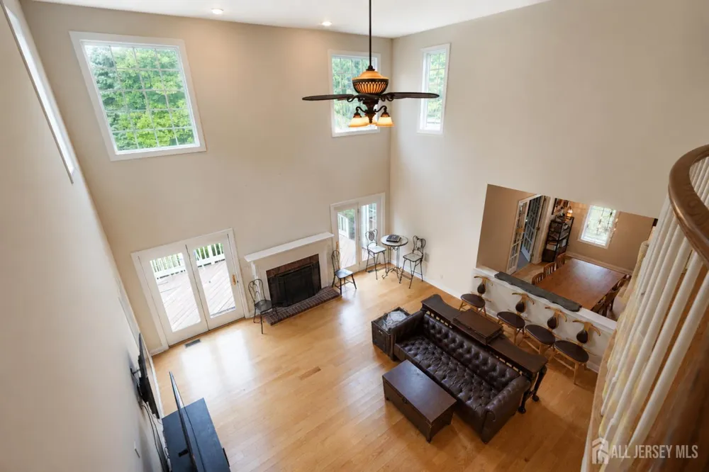17 spring lake Drive Chester, NJ 07931