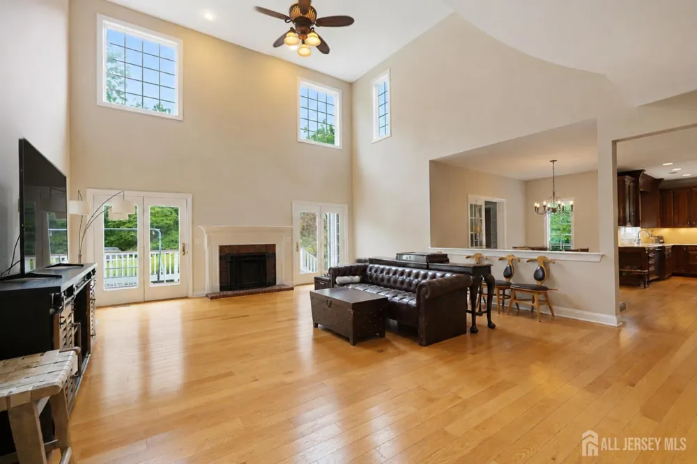17 spring lake Drive Chester, NJ 07931