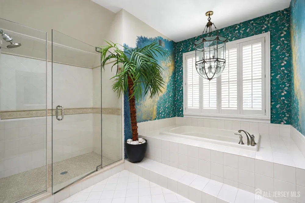 17 spring lake Drive Chester, NJ 07931