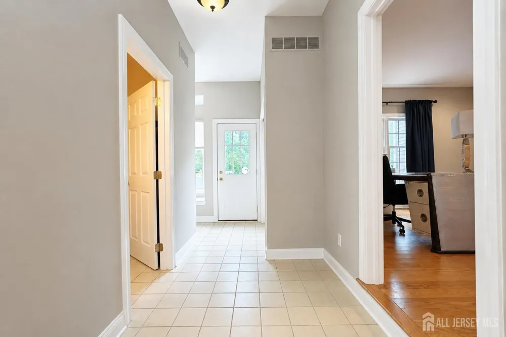 17 spring lake Drive Chester, NJ 07931
