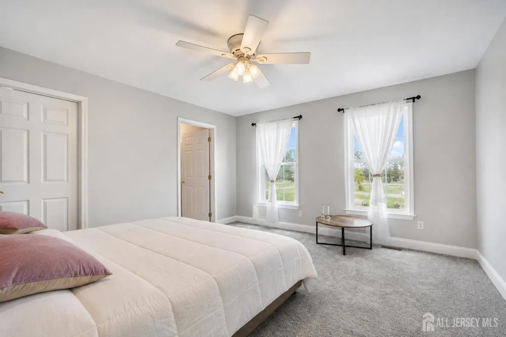 17 spring lake Drive Chester, NJ 07931