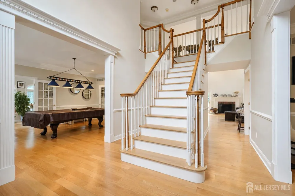 17 spring lake Drive Chester, NJ 07931