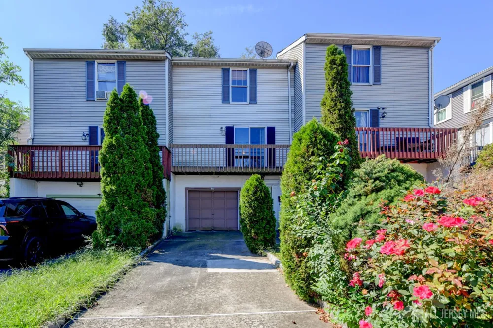 493 Fayette Street Perth Amboy, NJ 08861
