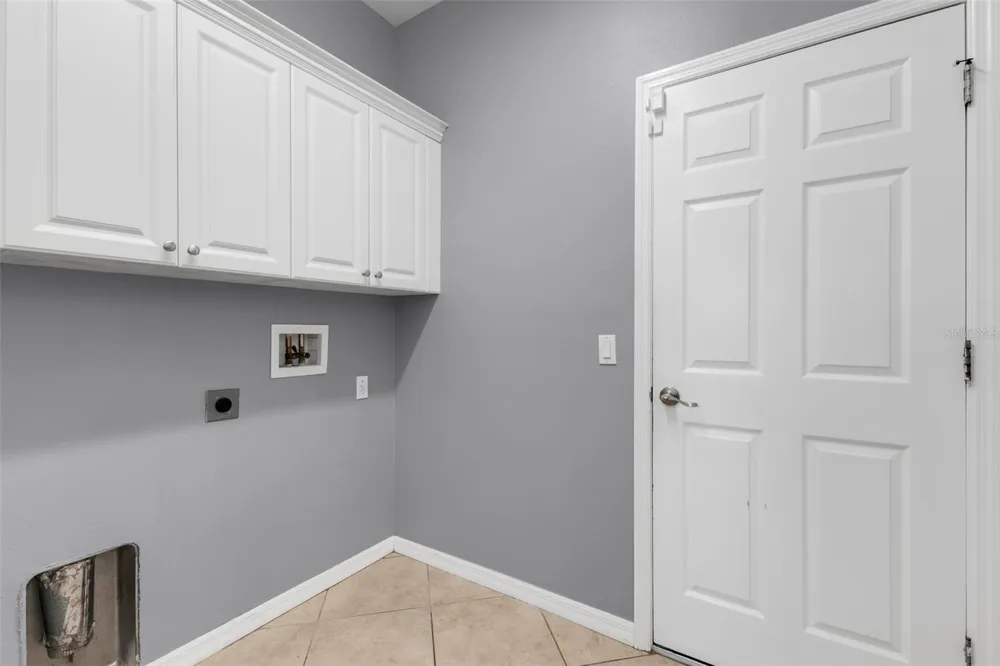 2739 ATWATER DRIVE North Port, FL 34288