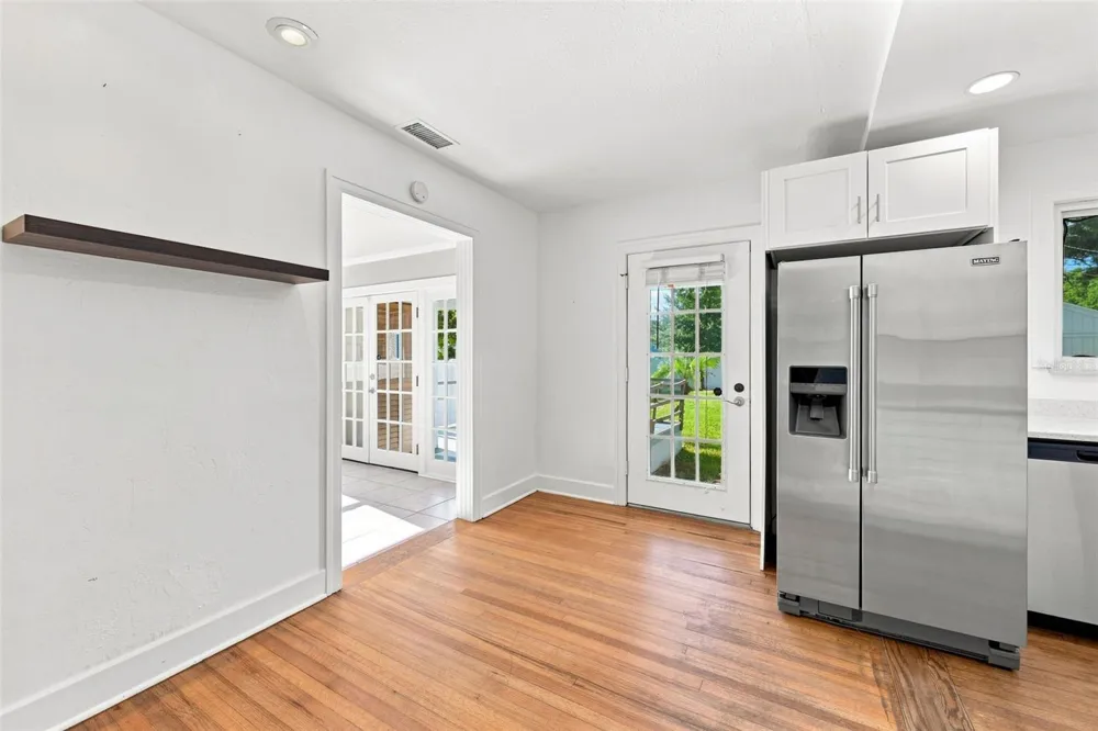 2114 21ST AVENUE St Petersburg, FL 33713
