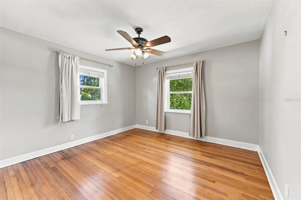 2114 21ST AVENUE St Petersburg, FL 33713