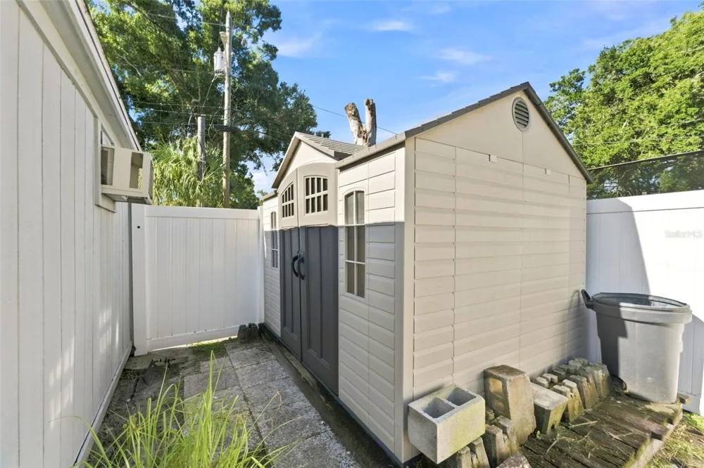 2114 21ST AVENUE St Petersburg, FL 33713