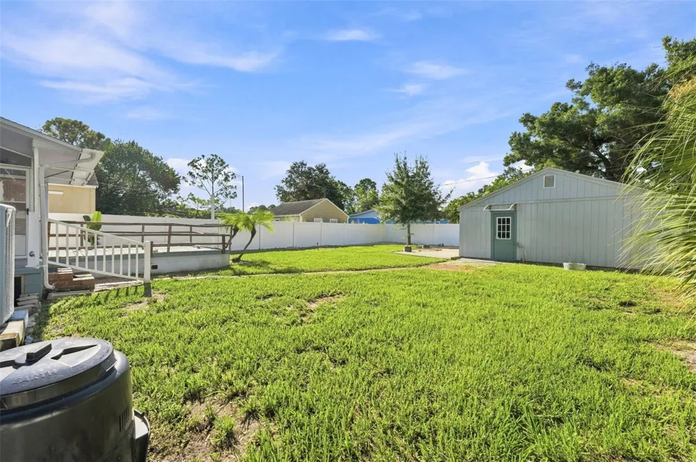 2114 21ST AVENUE St Petersburg, FL 33713