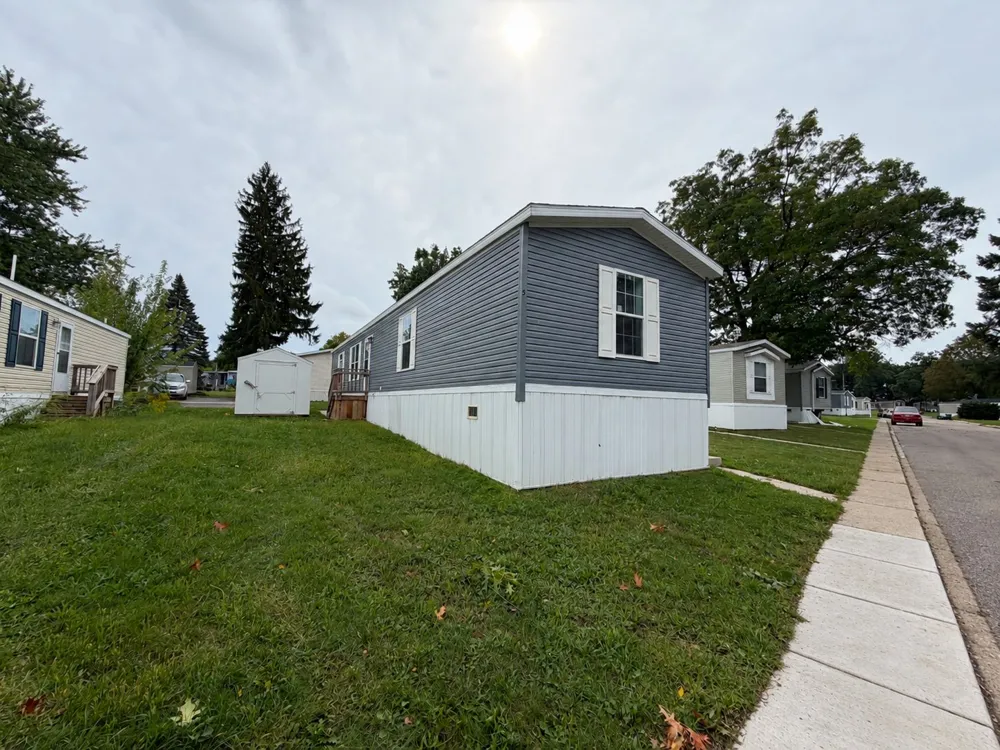 5 Bluebird Hill Drive, #419 Orion Township, MI 48359