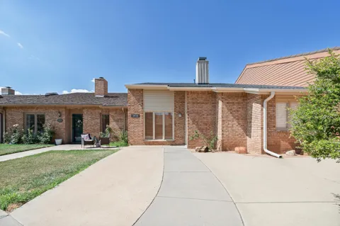 3456 GLADSTONE LANE