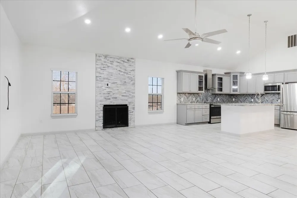 920 Oil Mill Road Van Alstyne, TX 75495
